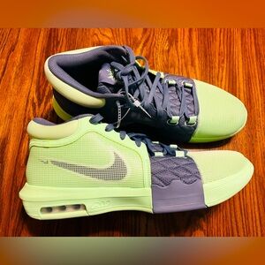 Nike Lebron Witness 8 VIII Vapor Green White Carbon Lakers - Size Men 15 NEW